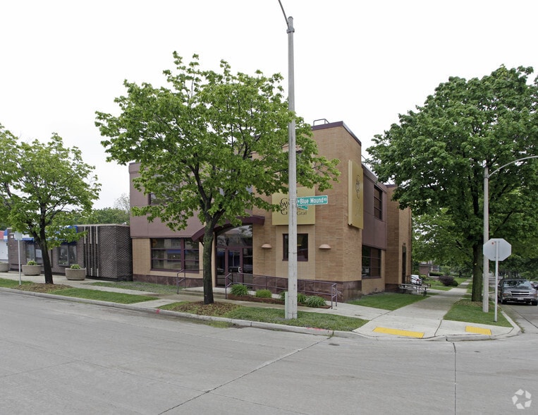 6300 W Bluemound Rd, Milwaukee, WI 53213