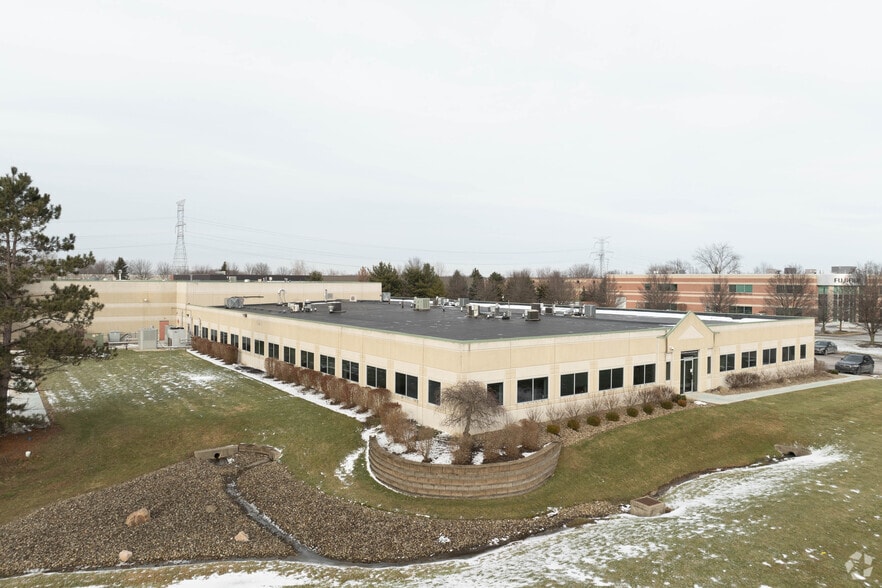 1959 Summit Commerce Park, Twinsburg, OH for sale - Building Photo - Image 2 of 4