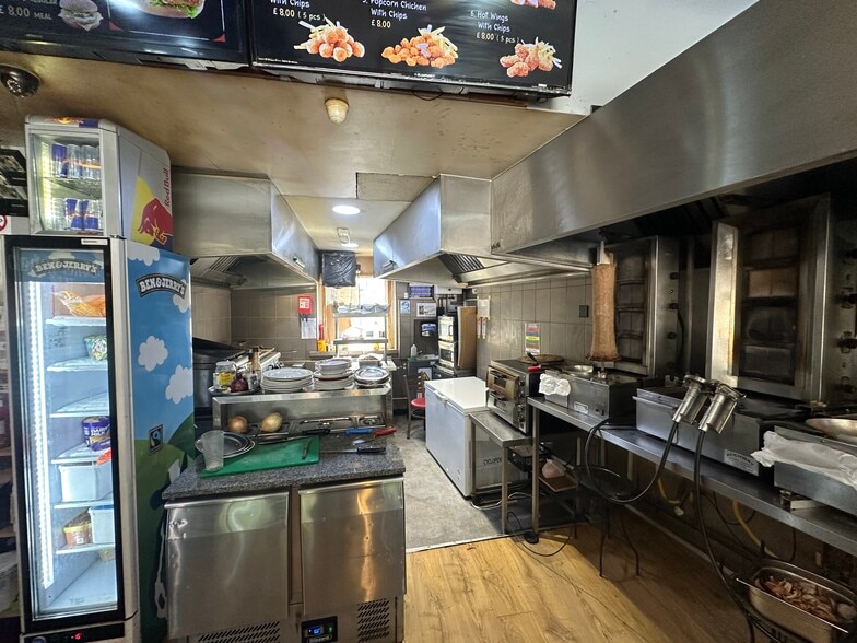 142 Old Christchurch Rd, Bournemouth for lease - Building Photo - Image 3 of 6