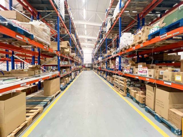 Industrial in Paracuellos de Jarama, Madrid for sale Primary Photo- Image 1 of 29