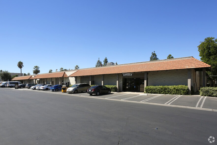 2060 Chicago Ave, Riverside, CA 92507