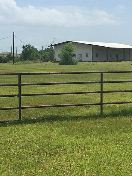 6551 Calder Rd, Dickinson, TX for sale - Primary Photo - Image 1 of 1