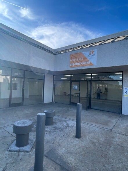 8141 Sunland Blvd, Sun Valley, CA for lease - Building Photo - Image 3 of 3