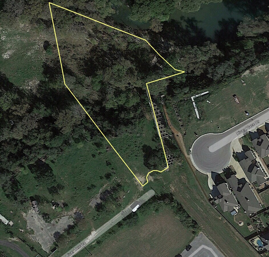 1345 River Terrace, New Braunfels, TX 78130 MOTIVATED SELLER2.171 Ac