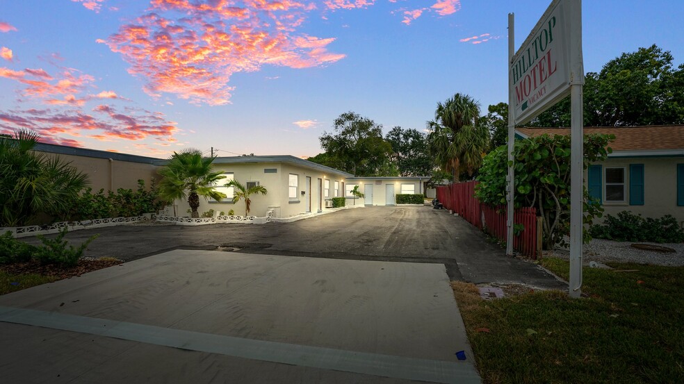 1466 Gulf to Bay Blvd, Clearwater, FL for sale - Building Photo - Image 2 of 61