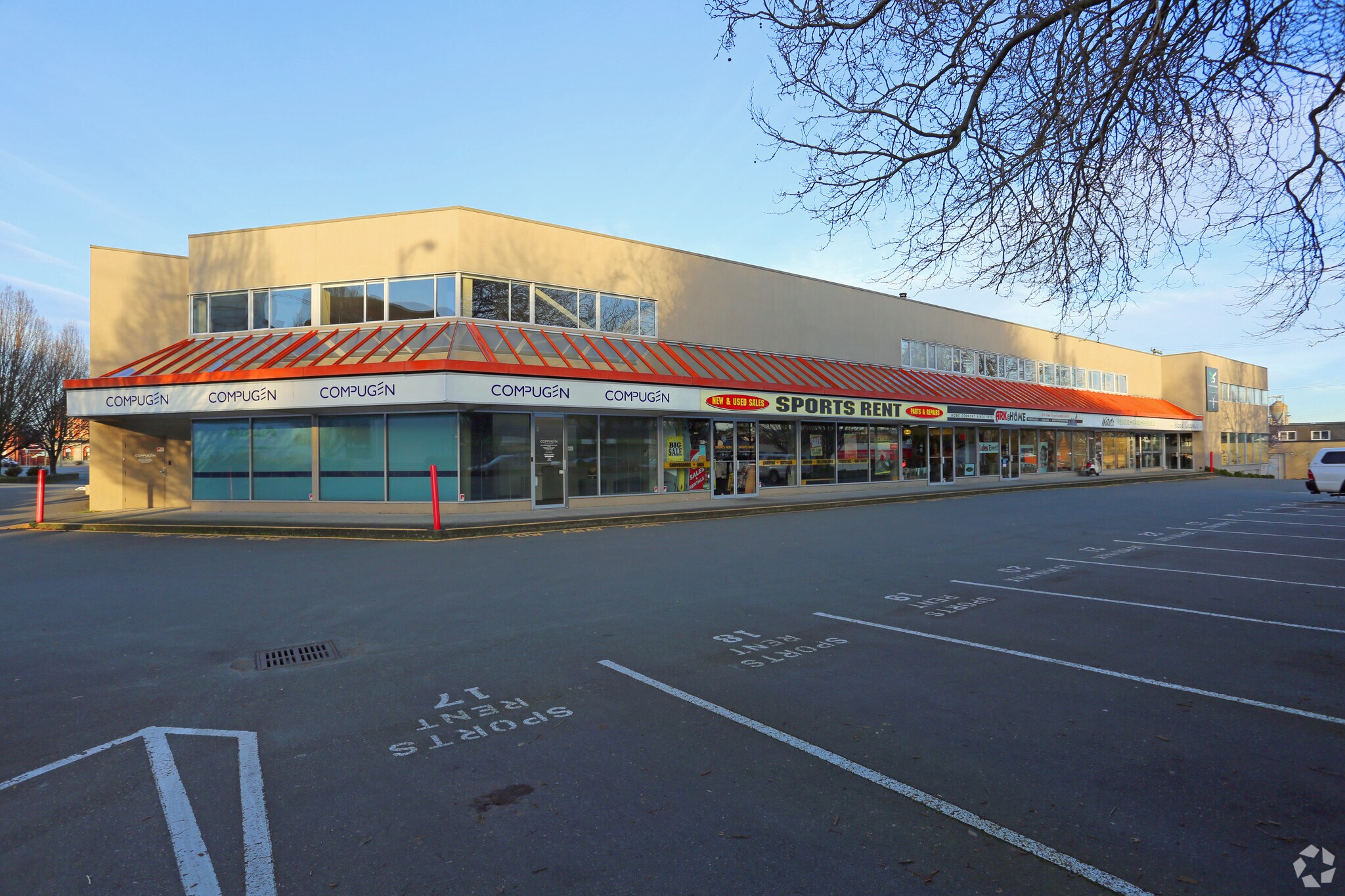 1950-1960 Government St, Victoria, BC for lease Building Photo- Image 1 of 11