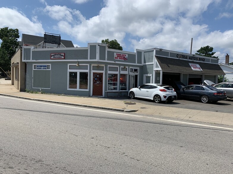 262 Central Ave, Pawtucket, RI for sale - Building Photo - Image 1 of 1