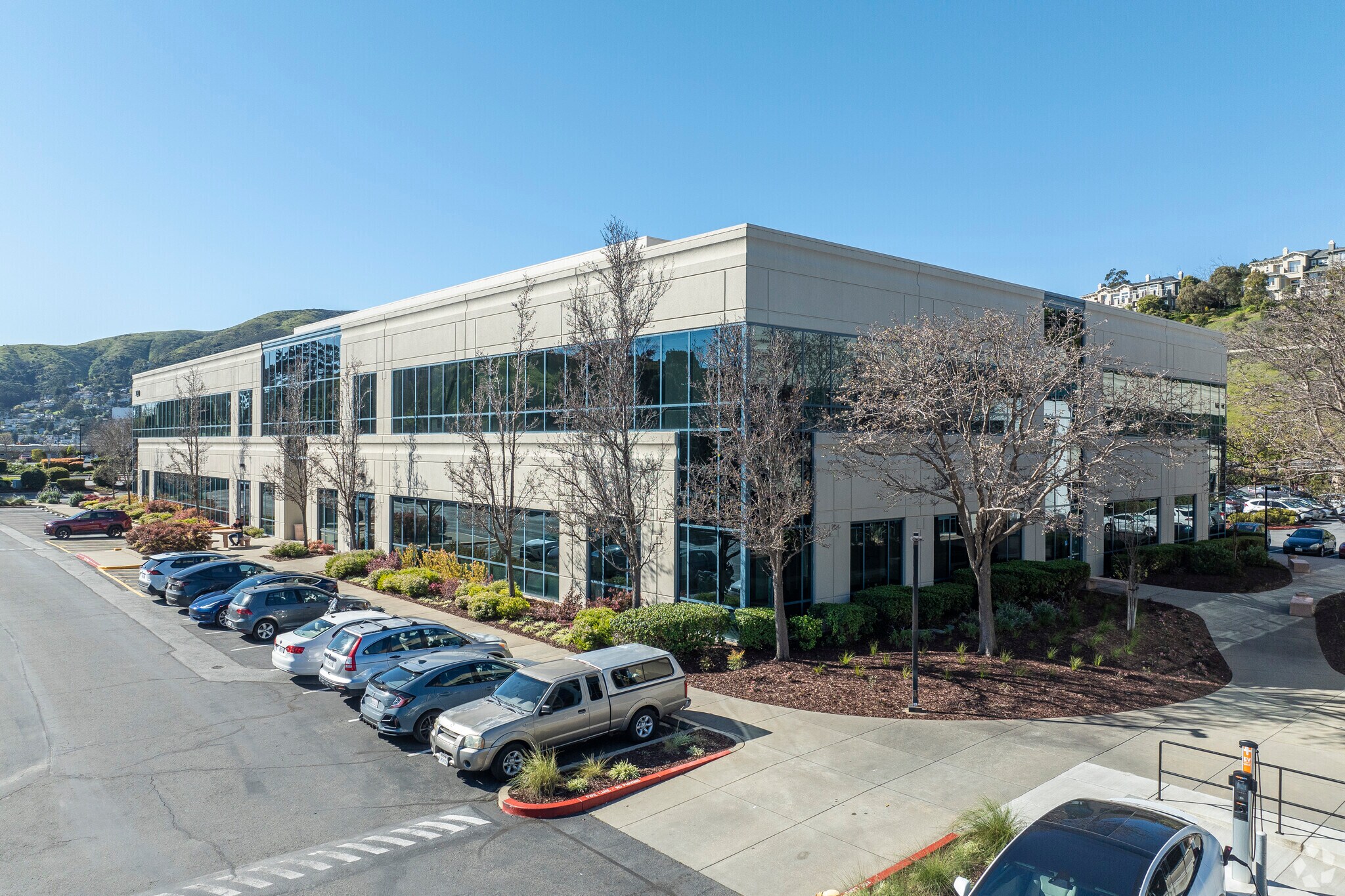 3280 Bayshore Blvd, Brisbane, CA for lease Building Photo- Image 1 of 9