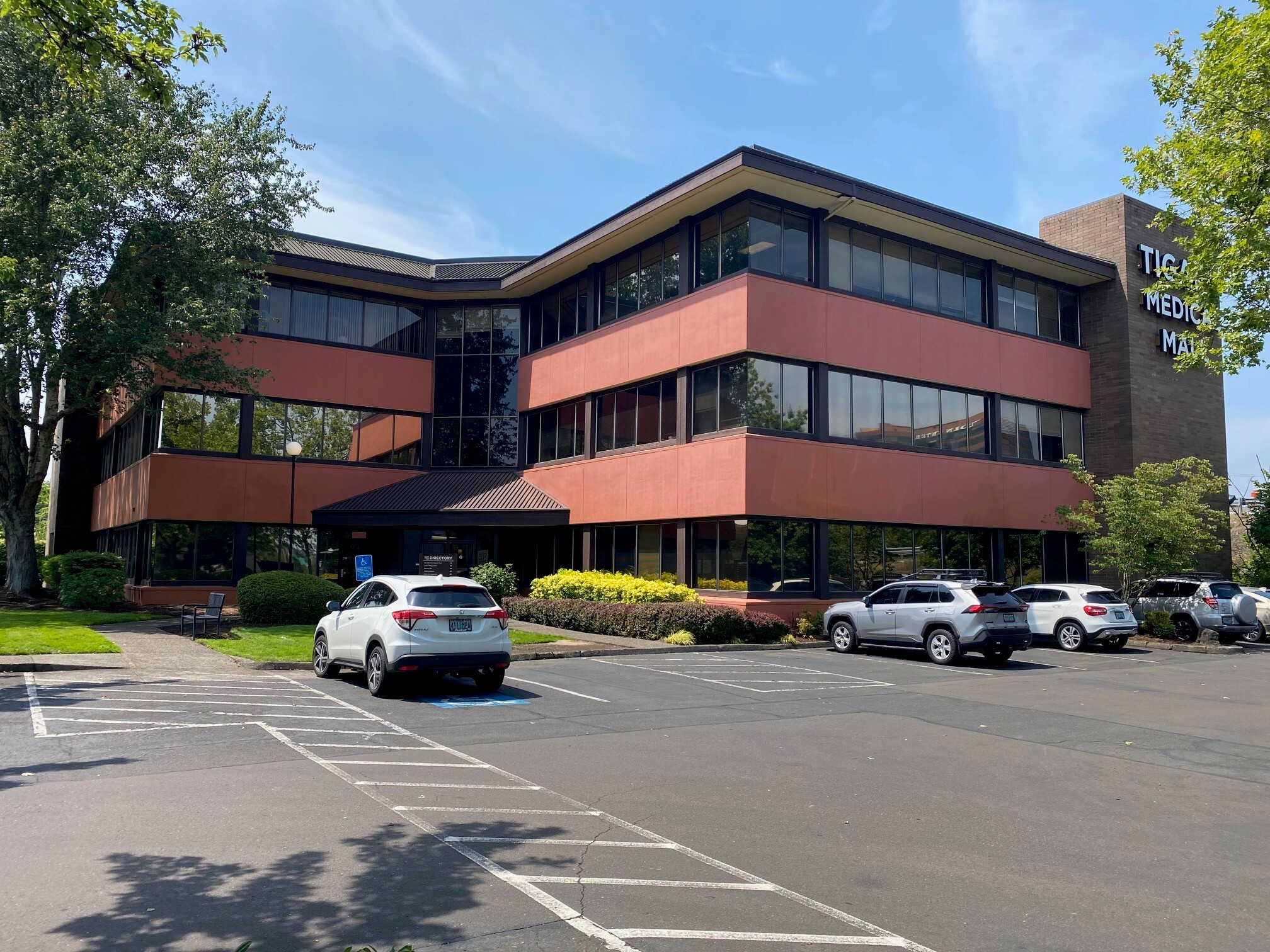9735 SW Shady Ln, Tigard, OR for lease Building Photo- Image 1 of 14