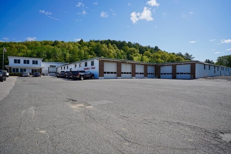 49 Clinton, Amesbury, MA 01913