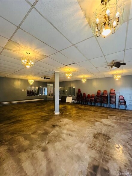 11301 E McNichols Rd, Detroit, MI for sale - Building Photo - Image 3 of 7