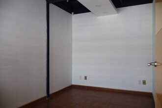 5001-5099 Boul Saint-Jean-Baptiste, Montréal, QC for lease Building Photo- Image 2 of 23