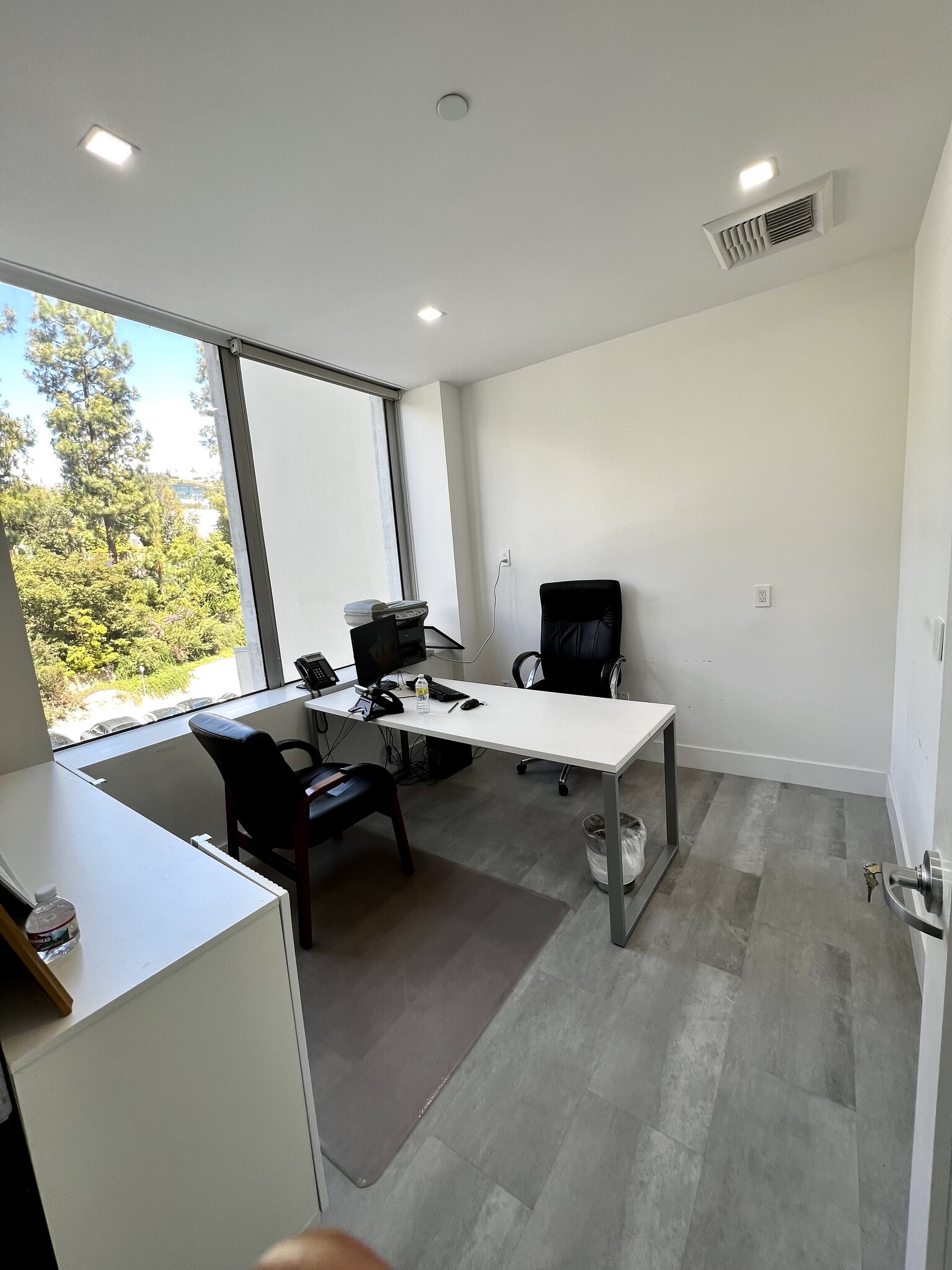 9201 W Sunset Blvd, West Hollywood, CA for lease Interior Photo- Image 1 of 4