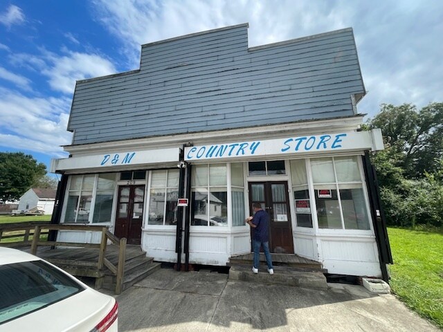 209 Main St, South Mills, NC for lease Interior Photo- Image 1 of 7