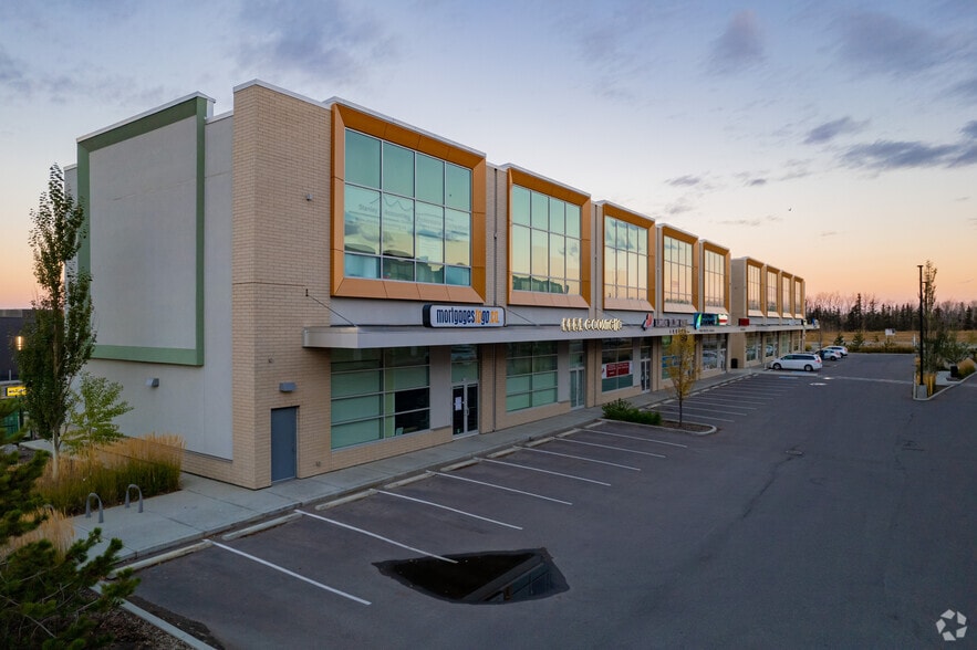 12 Royal Vista Way NW, Calgary, AB for sale - Building Photo - Image 1 of 1