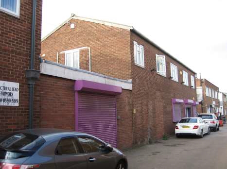 Freshwater Rd, Dagenham for lease - Building Photo - Image 3 of 3