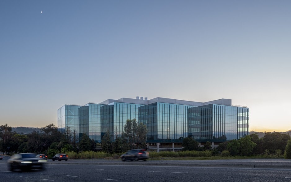 405 Industrial Rd, San Carlos, CA for lease - Building Photo - Image 1 of 21