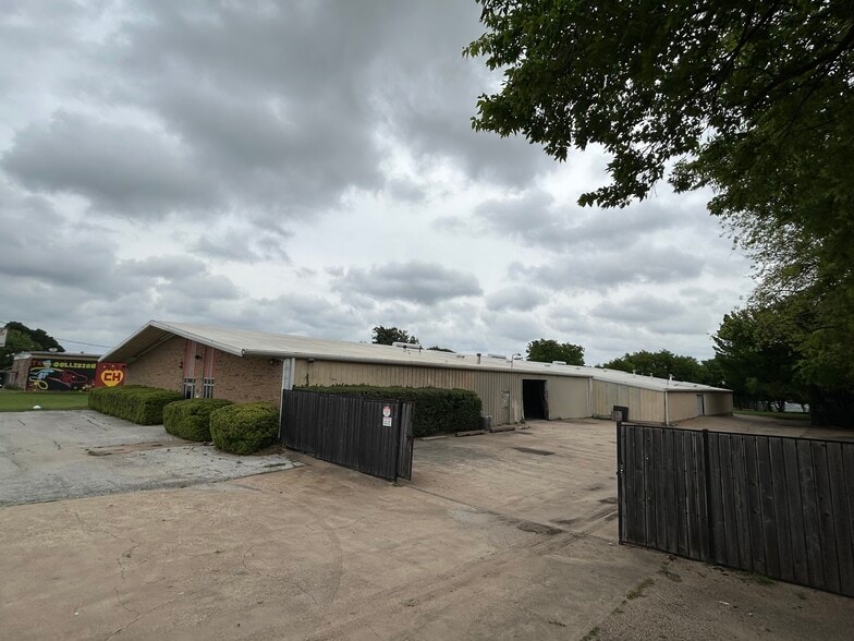 3228 Beckley Rd, Lancaster, TX for sale - Building Photo - Image 1 of 13