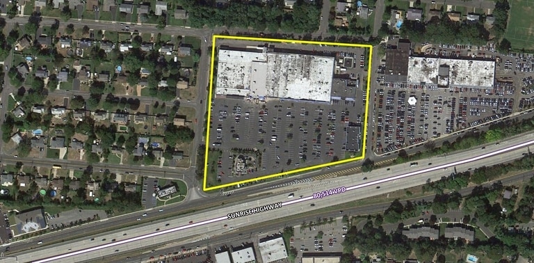 135-187 Sunrise Hwy, West Islip, NY for lease - Aerial - Image 3 of 9