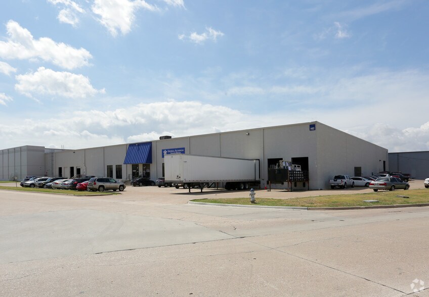 1402-1404 Dunn Dr, Carrollton, TX for sale - Primary Photo - Image 1 of 1