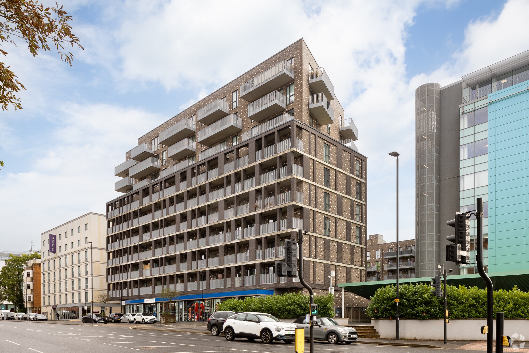 53-61 Windsor Rd, Slough for sale Primary Photo- Image 1 of 1