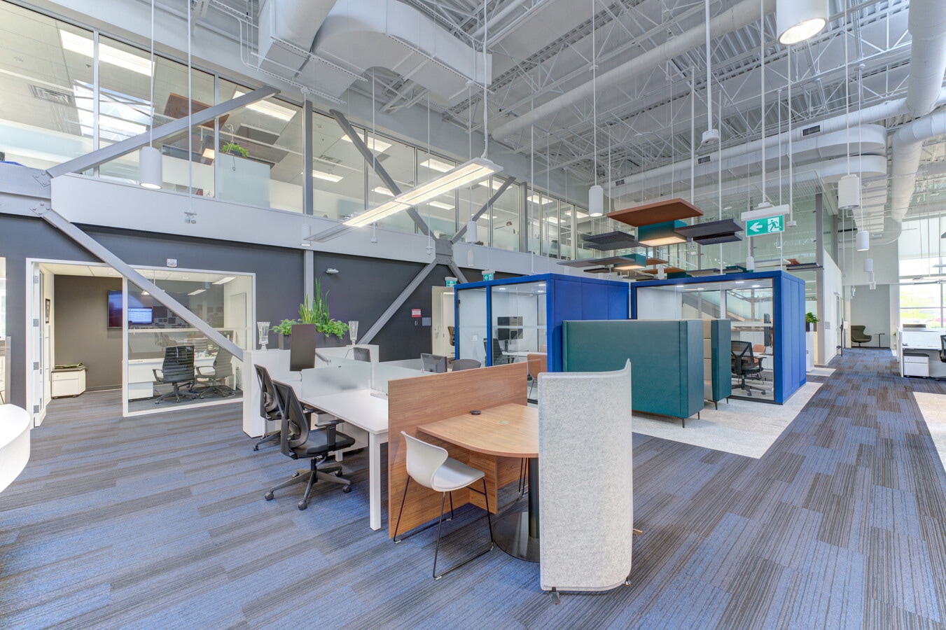 211 Pritchard Rd, Hamilton, ON L8W 3Y5