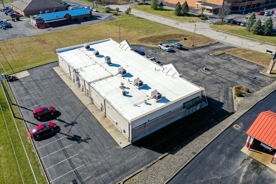 120 Roberts Ln, Hillsboro, OH for lease - Building Photo - Image 3 of 47
