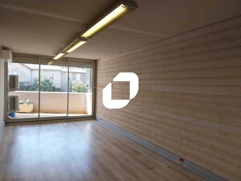 Retail in Montpellier for sale - Interior Photo - Image 3 of 10