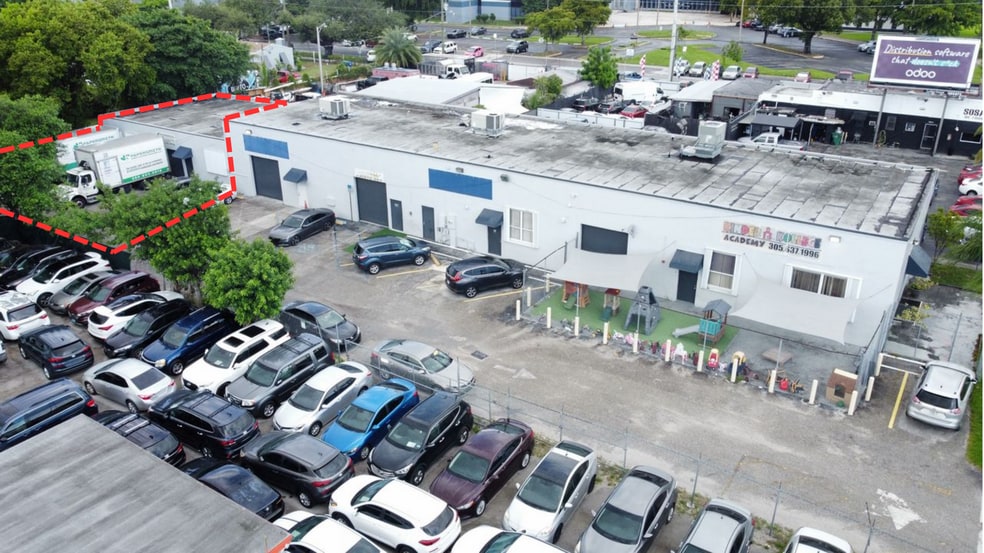 3100 NW 27th Ave, Miami, FL for lease - Interior Photo - Image 1 of 7