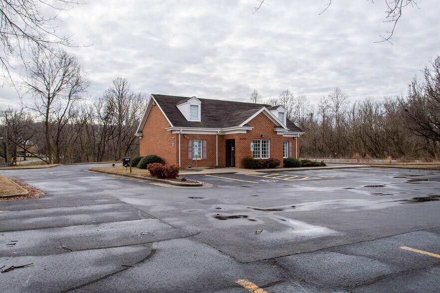 4259 Appalachian Dr, Fieldale, VA 24089 Flex for Lease