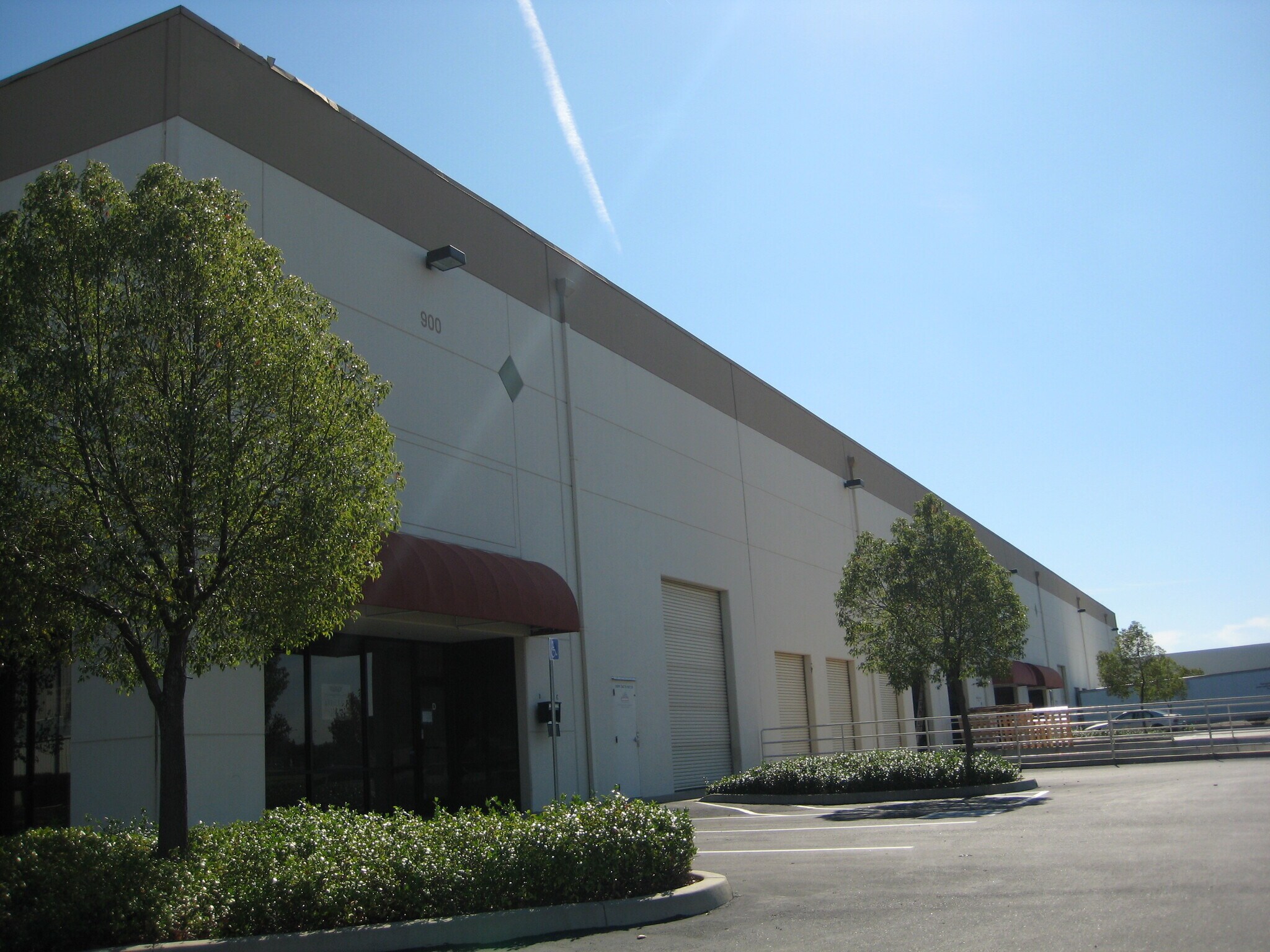 900 Business Park Dr, Dixon, CA for lease Building Photo- Image 1 of 2