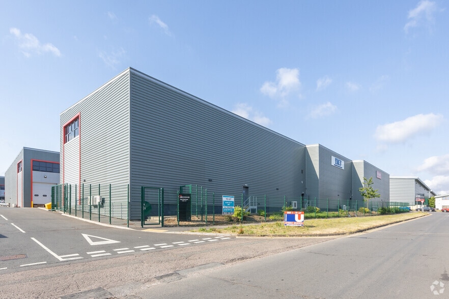 Deer Park Rd, Northampton for lease - Building Photo - Image 3 of 3