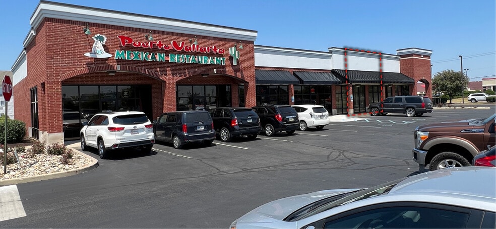 893 E Main St, Greenwood, IN for lease - Building Photo - Image 3 of 9