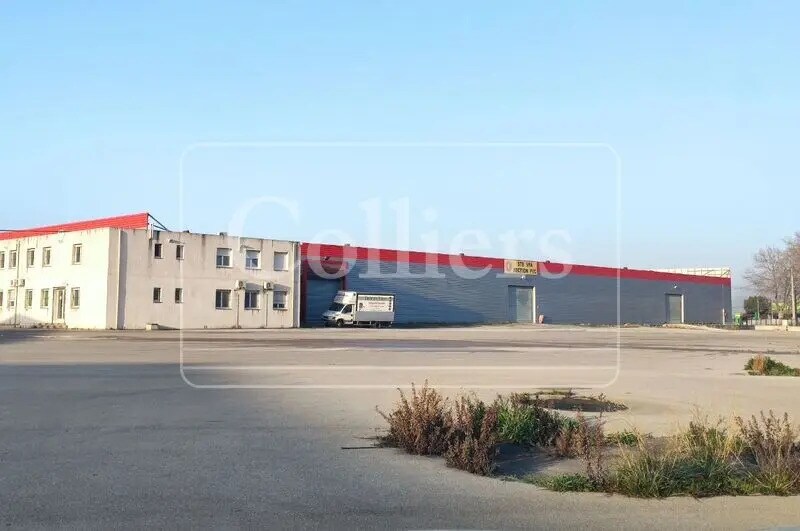 Flex in Gignac-la-Nerthe for lease - Building Photo - Image 1 of 9