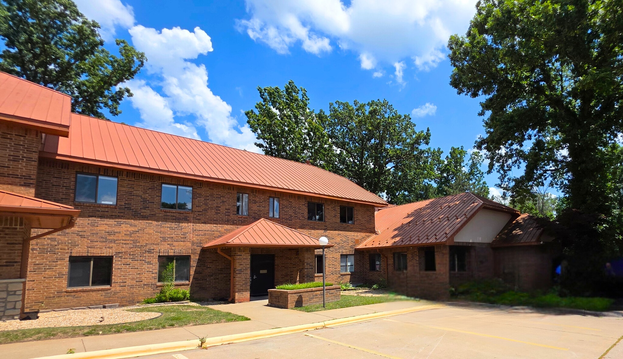 3745 S Fremont Ave, Springfield, MO for sale Building Photo- Image 1 of 19