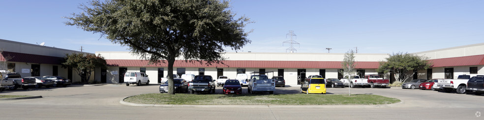 1420 Century Dr, Carrollton, TX for lease - Building Photo - Image 2 of 11