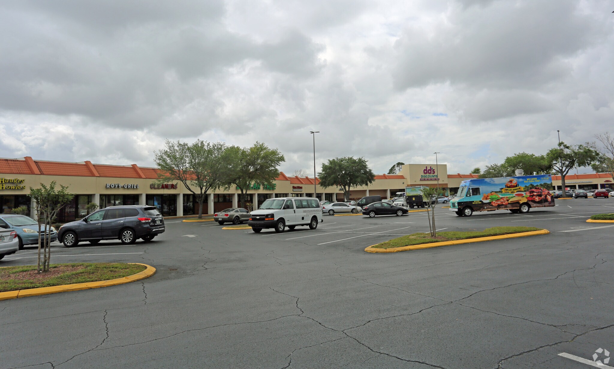 5700 N Orange Blossom Trl, Orlando, FL 32810 Rosemont Plaza