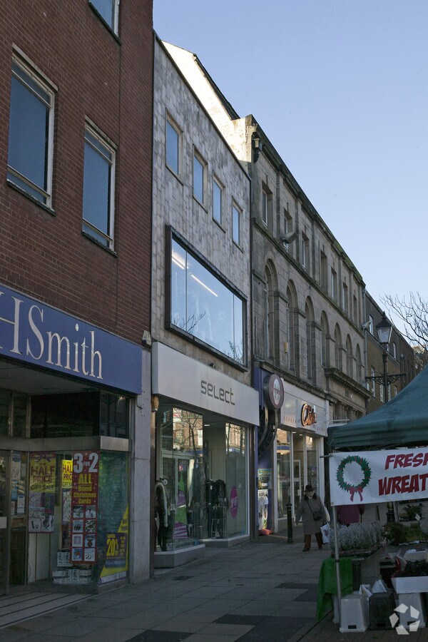 74 High St, Newcastle Under Lyme, STS ST5 1QQ