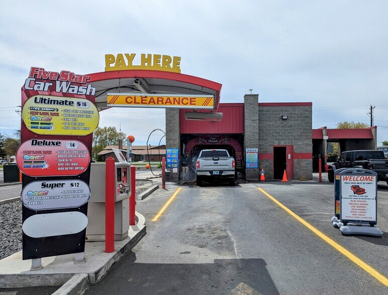 1180 Highland Ave, Hermiston, OR 97838 Car Wash