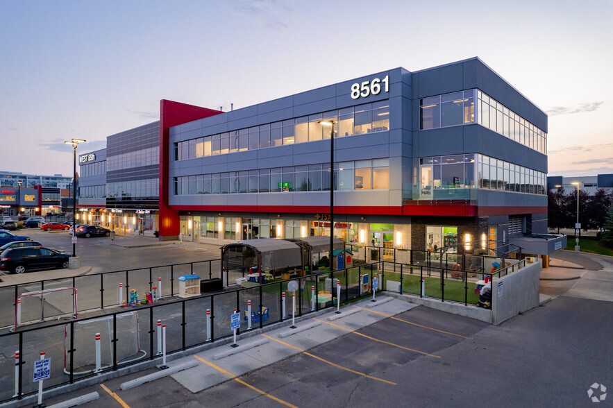 8561 8A Ave SW, Calgary, AB for lease - Building Photo - Image 2 of 6