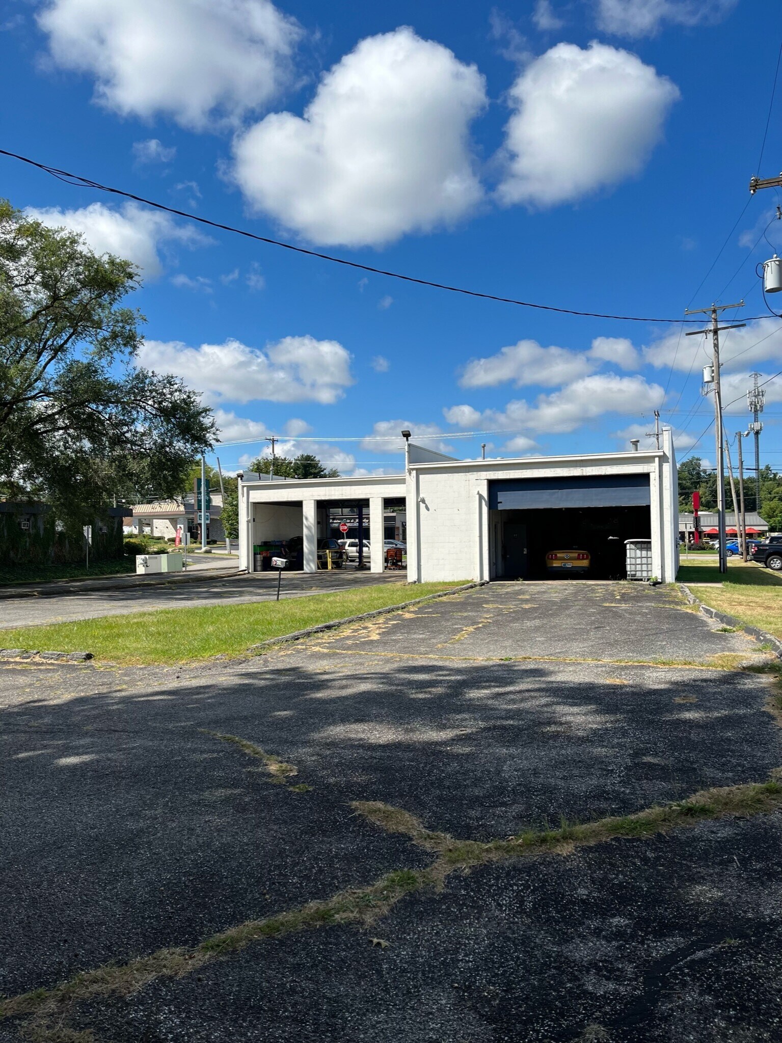 426 N Dixie Way, South Bend, IN for sale Primary Photo- Image 1 of 1