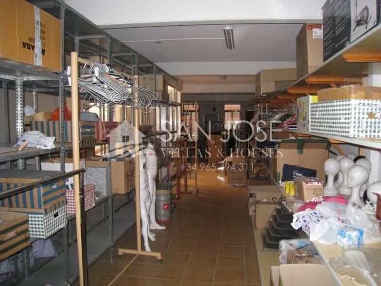 Retail in Novelda for sale - Building Photo - Image 1 of 15