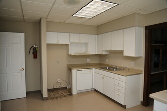 7000 Hampton Ctr, Morgantown, WV for lease Interior Photo- Image 2 of 4