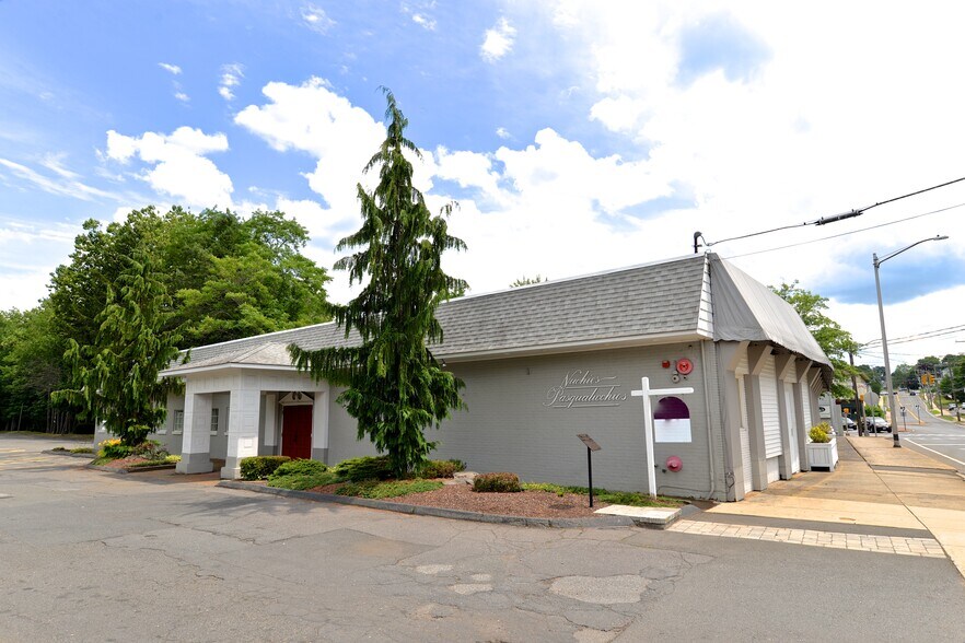 164 Central St Bristol Ct 06010 Retail For Sale Loopnet Com