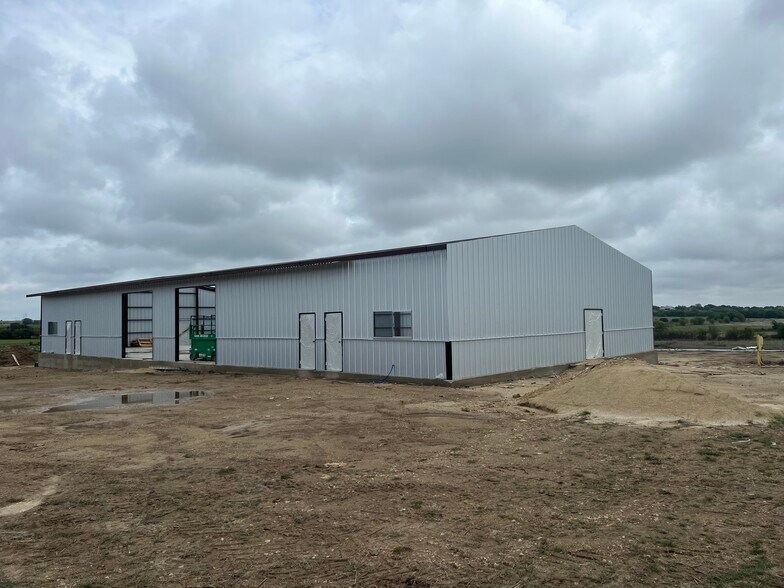 508 Lr Williams Ln, Jarrell, TX for sale - Primary Photo - Image 1 of 1