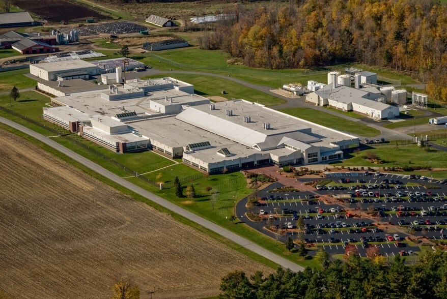 641 Ridge Rd, Chazy, NY for sale - Building Photo - Image 2 of 13