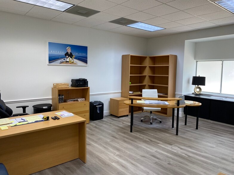 135 Benning St, Destin, FL for lease - Interior Photo - Image 3 of 12