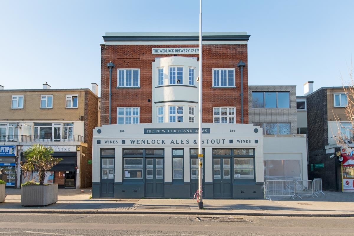 256 Wandsworth Rd, London for sale Primary Photo- Image 1 of 1