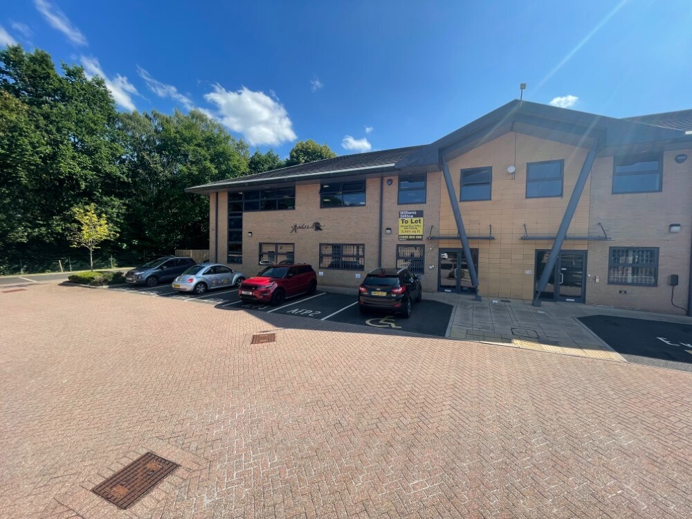 Lower Meadow Rd, Wilmslow for sale Primary Photo- Image 1 of 2