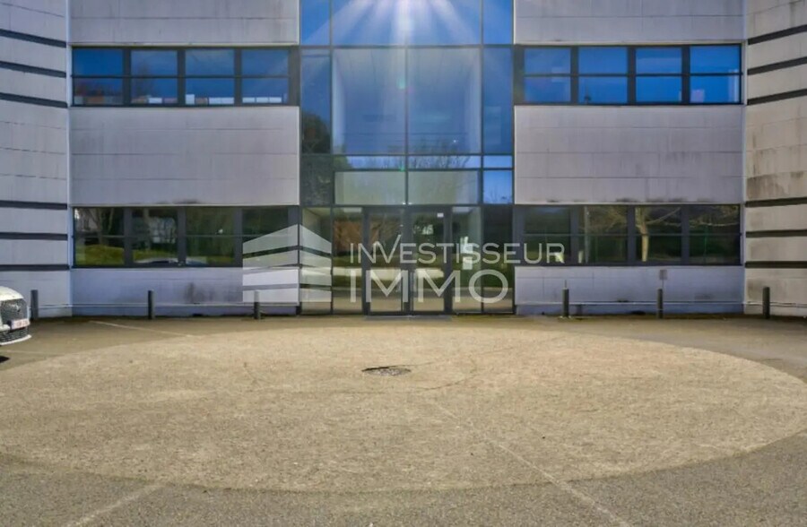 Flex in Roissy-en-France for lease - Building Photo - Image 3 of 5